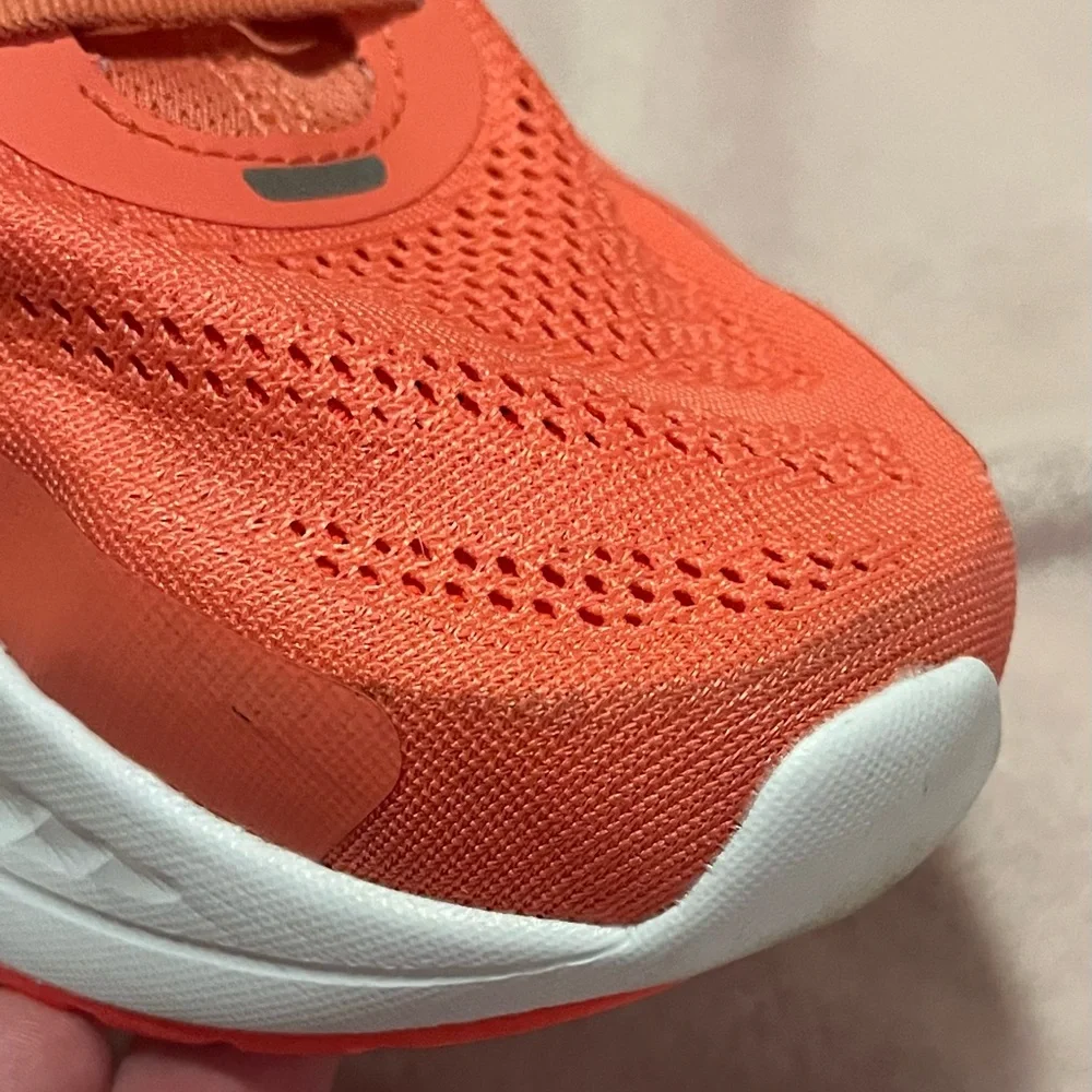 Orange Athletic Running Shoes Saucony Guide 15 size 7.5 wide - Picture 10 of 11